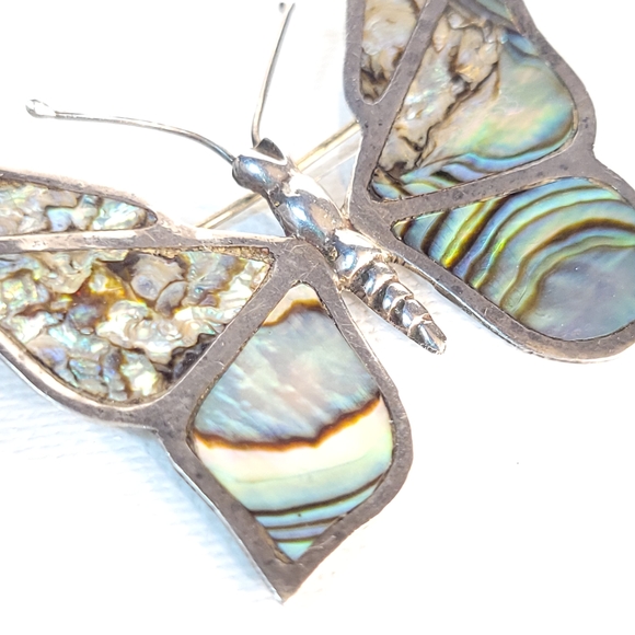 Vintage Mexican Silver Butterfly Brooch with Abalone Inlay - Picture 6 of 8